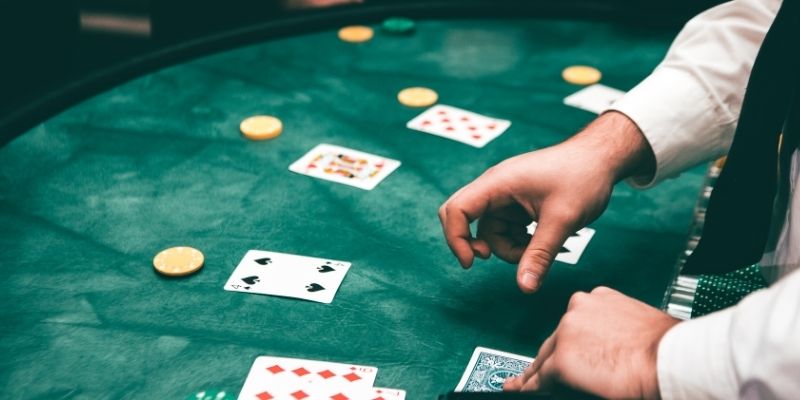 Luôn giữ số điểm nằm trong vùng an toàn là một cách chơi Blackjack hiệu quả